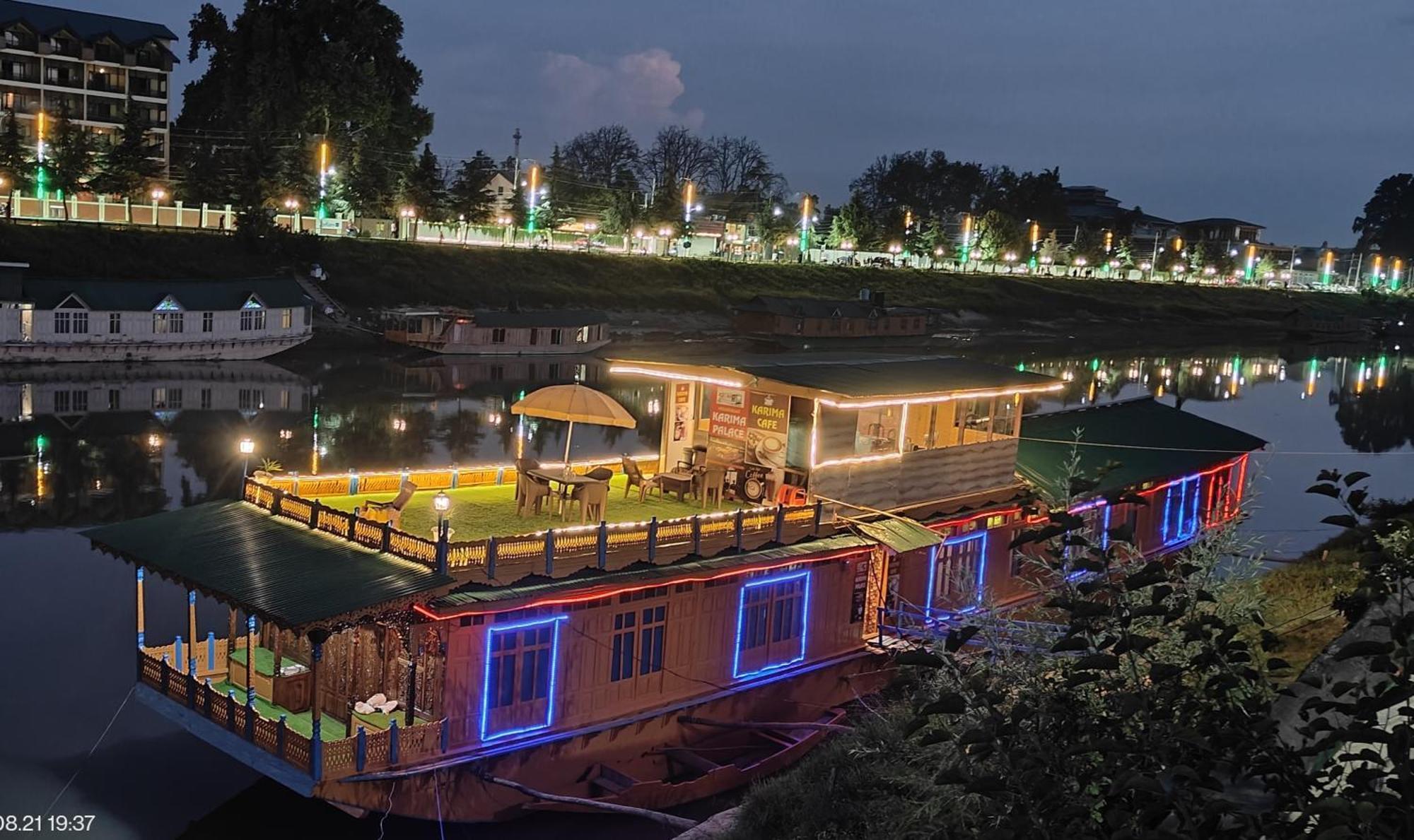 Houseboat Karima Palace Srīnagar 外观 照片