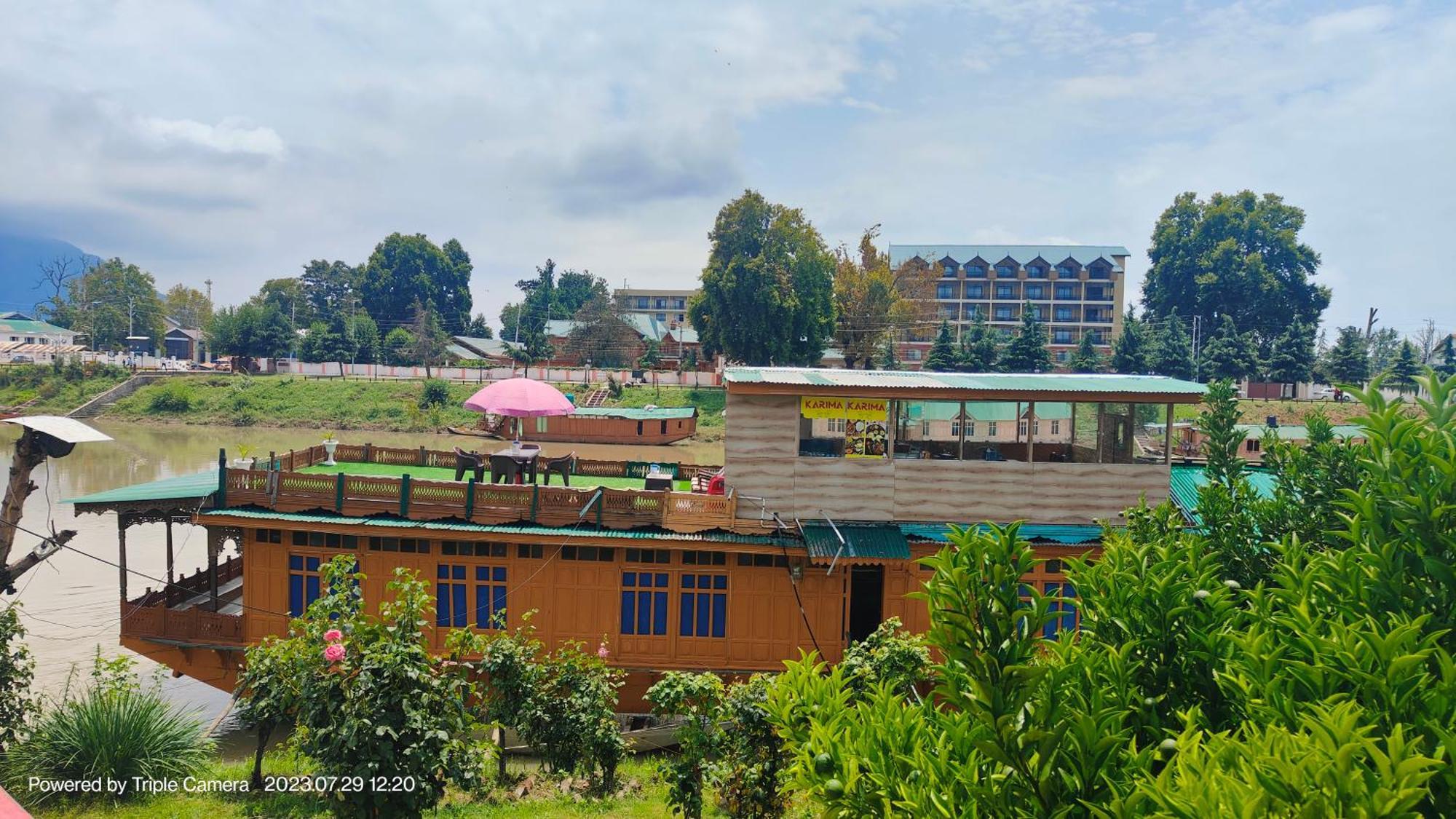 Houseboat Karima Palace Srīnagar 外观 照片