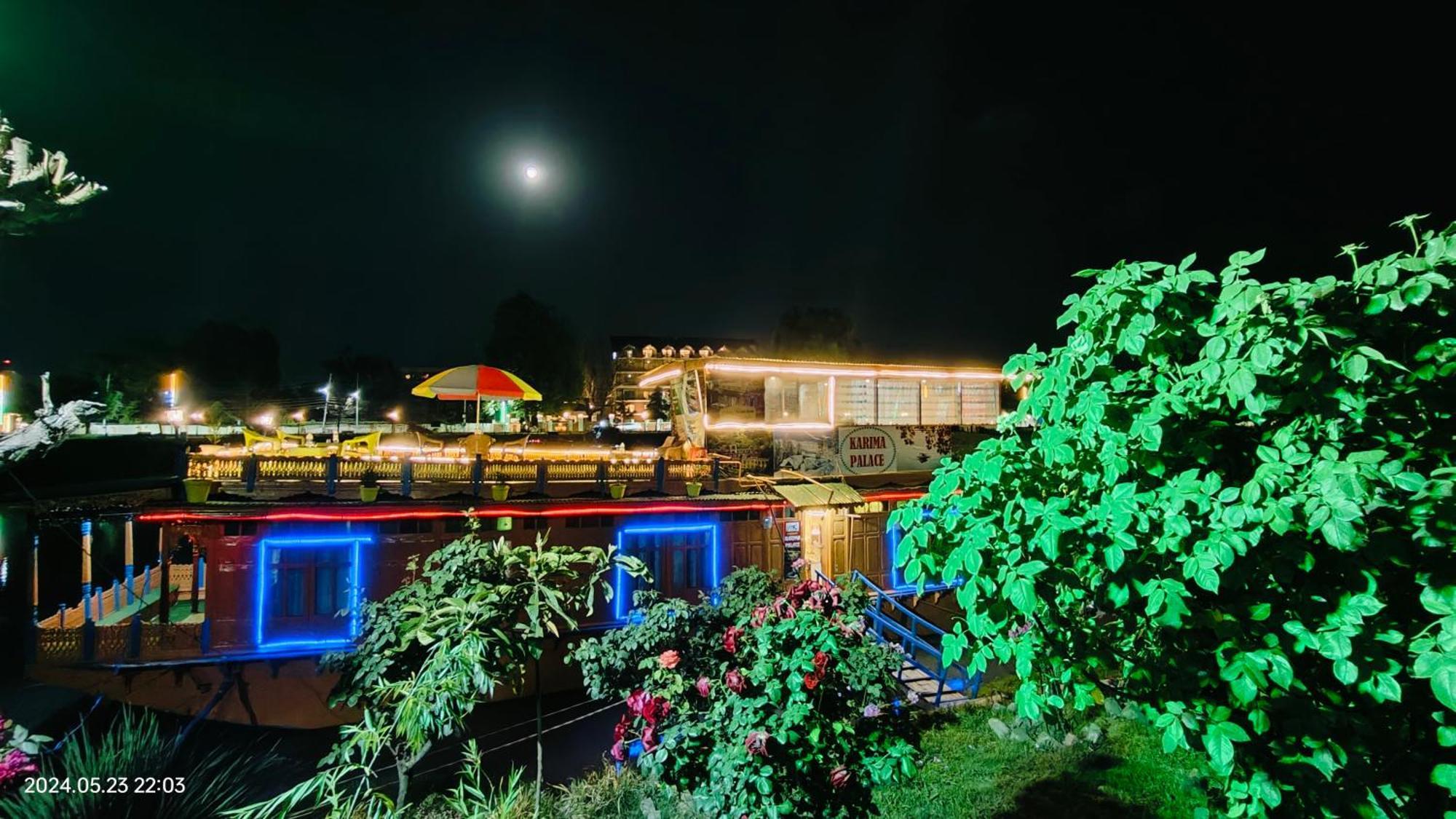 Houseboat Karima Palace Srīnagar 外观 照片